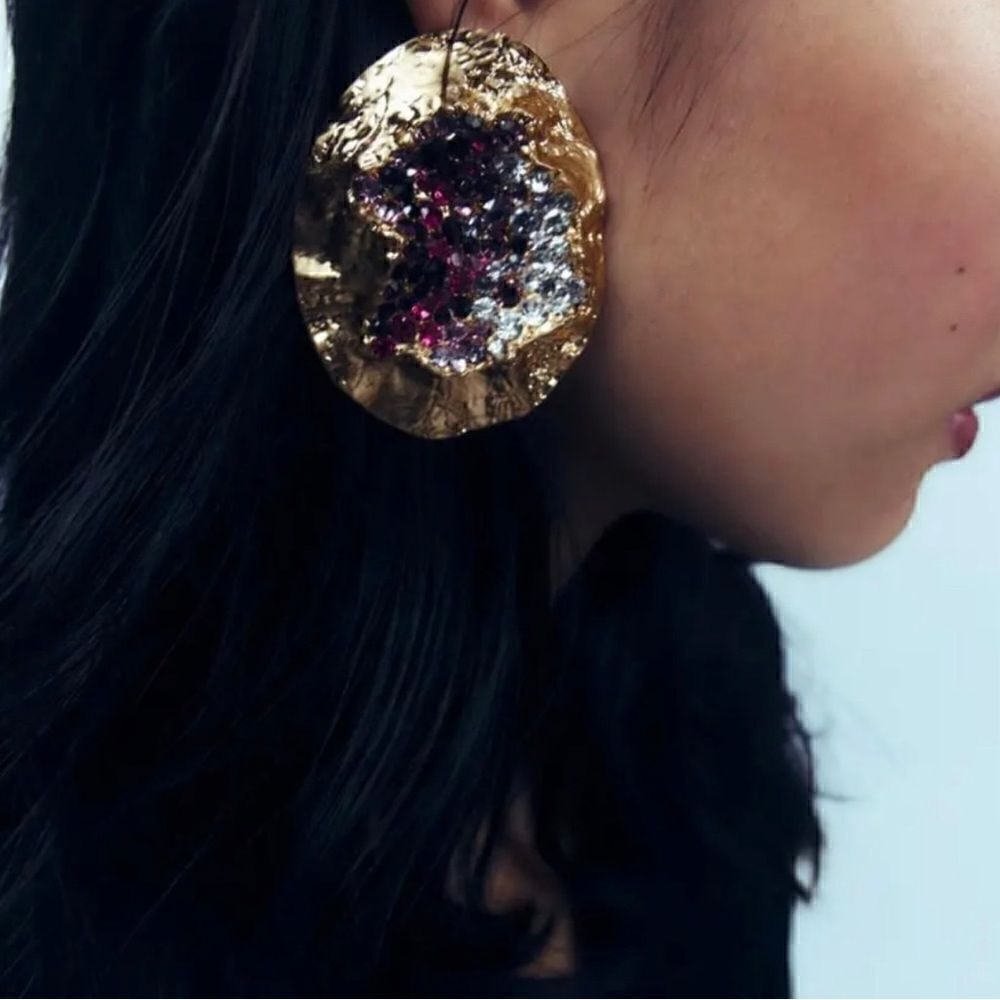Purple statement earrings A22